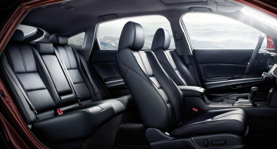  Honda Crosstour 2014 года  (CN) (фото 4 из 9)